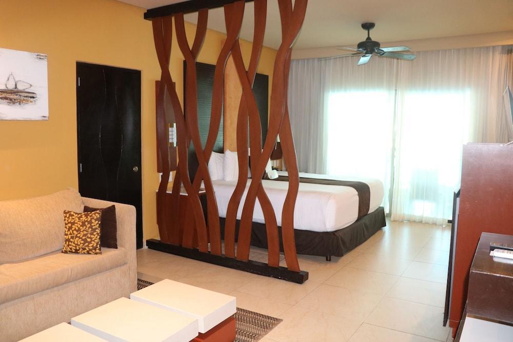 Generations Riviera Maya Family Resort Catamaran, Water Park & More Inclusive Puerto Morelos Buitenkant foto