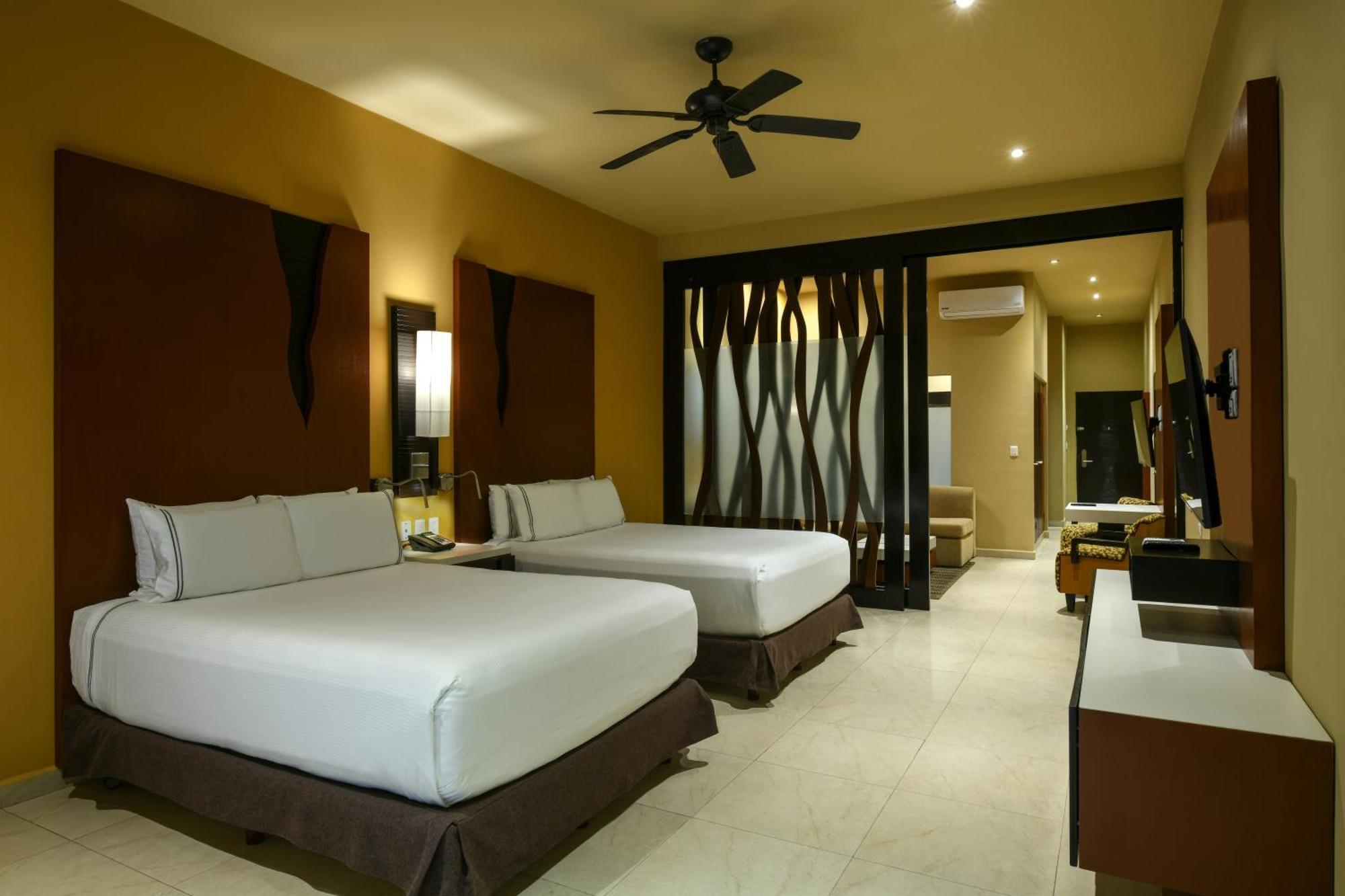 Generations Riviera Maya Family Resort Catamaran, Water Park & More Inclusive Puerto Morelos Buitenkant foto