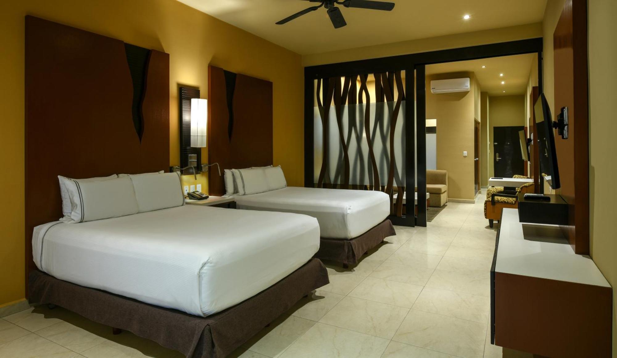 Generations Riviera Maya Family Resort Catamaran, Water Park & More Inclusive Puerto Morelos Buitenkant foto